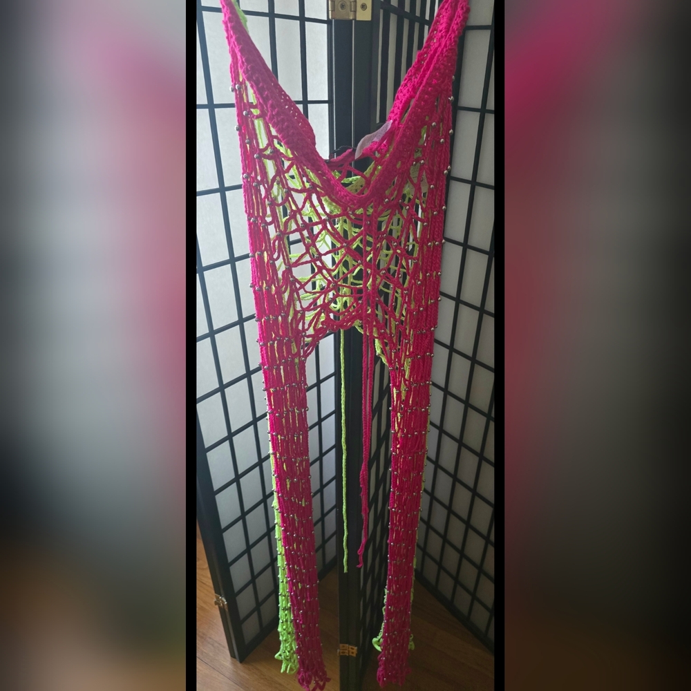 PrettyLittleThing Hot Pink Fishnet Pants - Picture 3 of 7